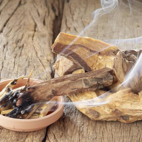 Palo Santo Natural – 4 Piezas de Energía, Limpieza y Bienestar Espiritual 🌿✨